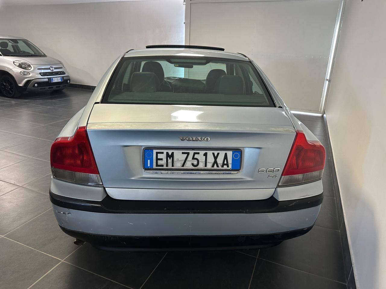 VOLVO S60 2.4 BERLINA 170CV GPL TETTO PELLE
