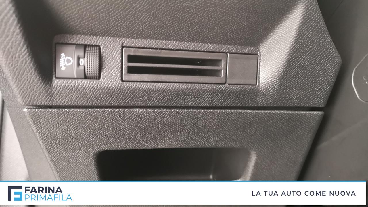 PEUGEOT Nuovo 5008 Hybrid 136 e-DCS6 ALLURE