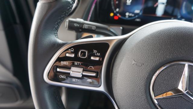 MERCEDES-BENZ GLB 200 d Automatic 4Matic Premium