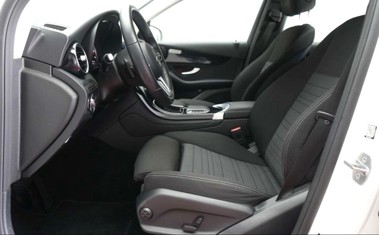 MERCEDES GLC 200D 4Matic Sport - Led Navi