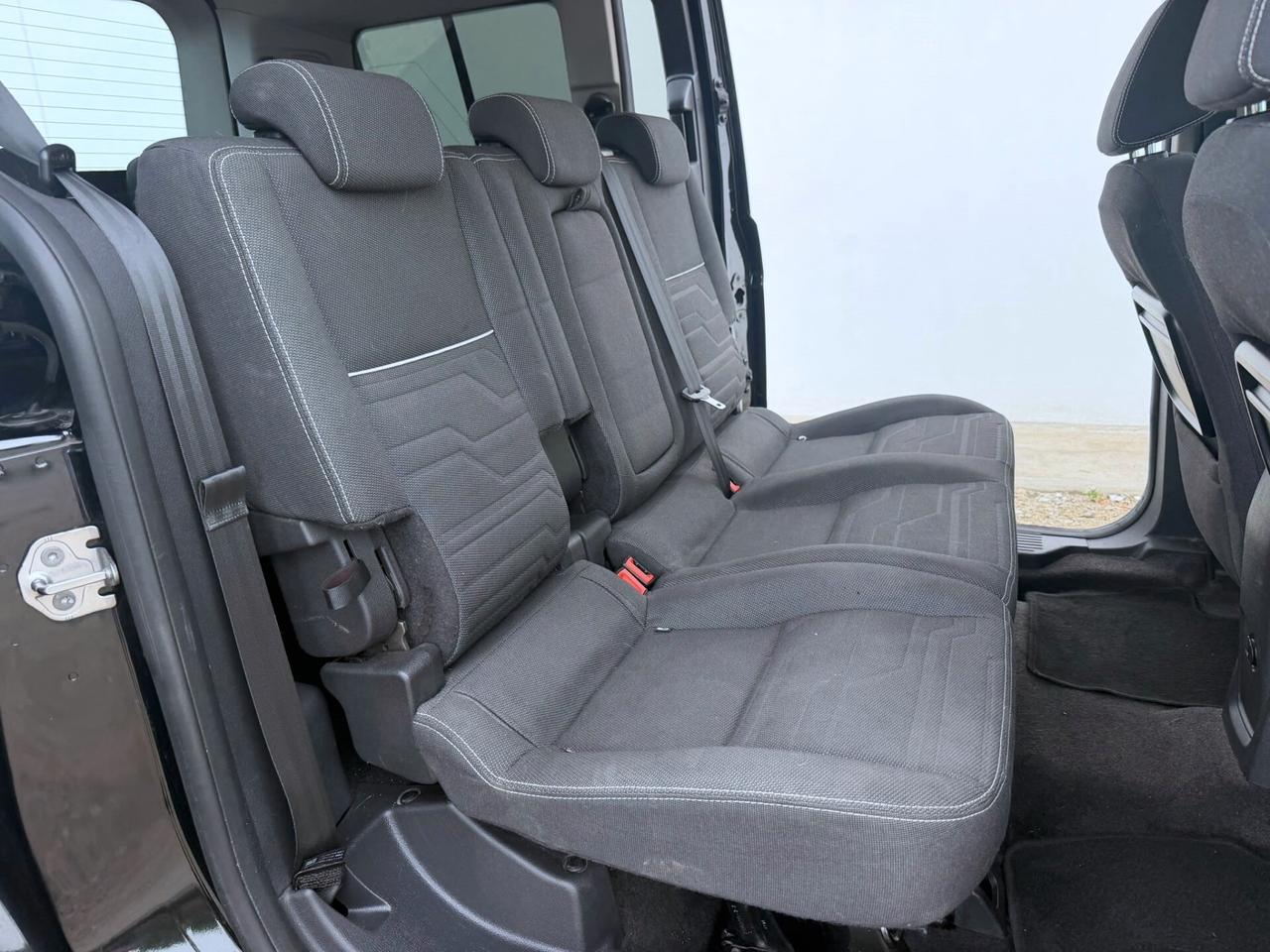 FORD GRANDE TOURNEO CONNECT 1.6 TDCI 7 POSTI
