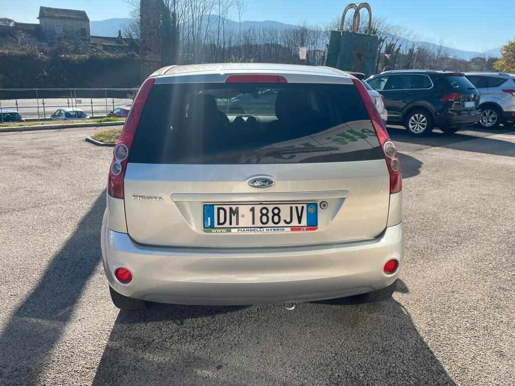 Ford Fiesta 1.2 16V 5p. Ghia NEOPATENTATI 75 CV