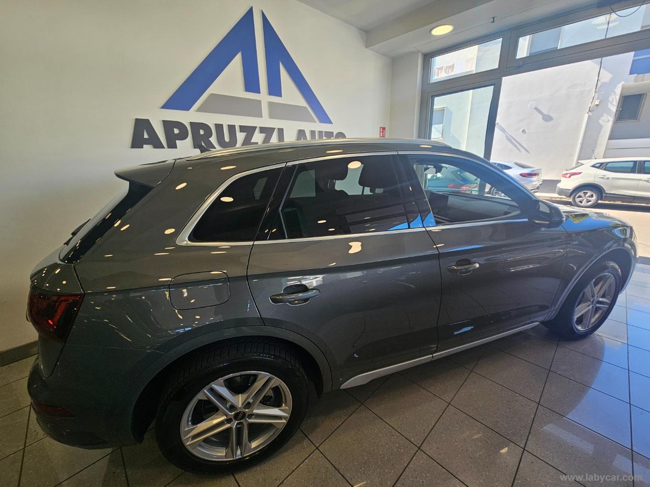 AUDI Q5 40 TDI 204CV qu. S tr. S line