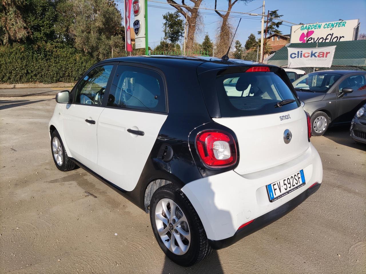 Smart ForFour 70 1.0 Youngster
