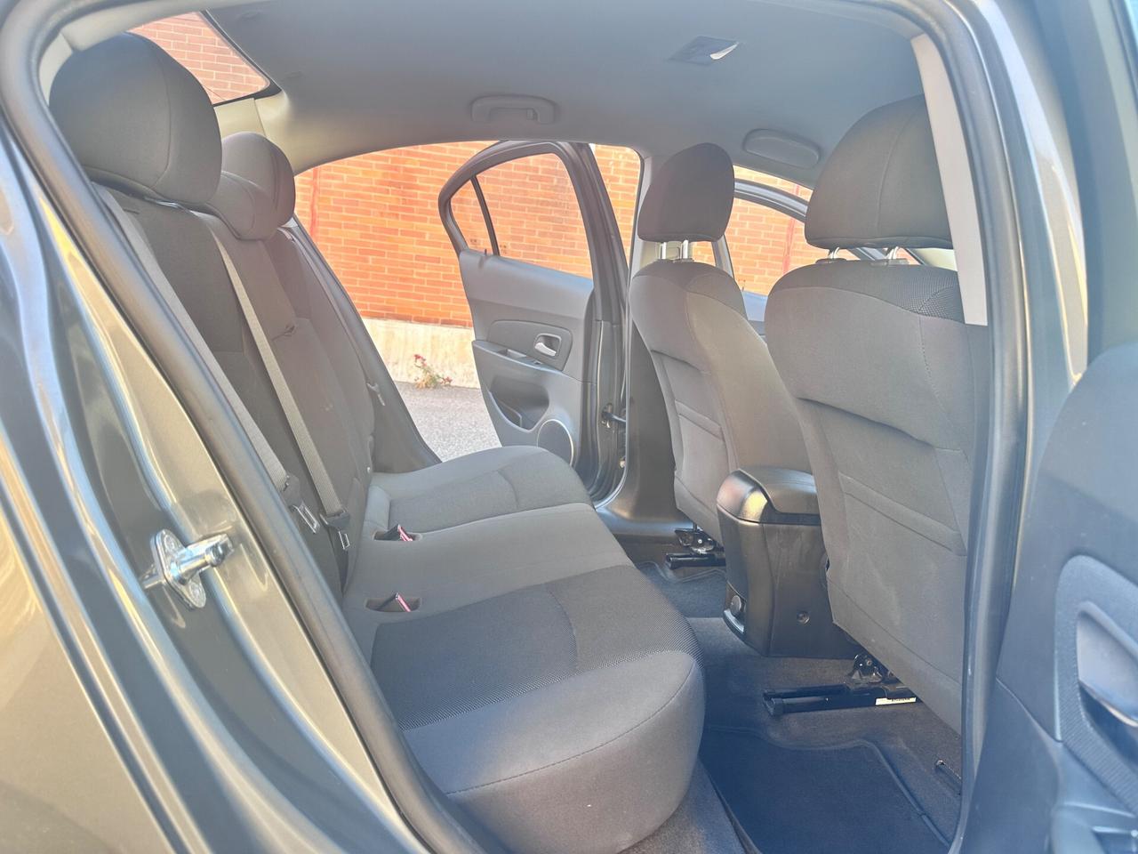 Chevrolet Cruze 1.8 4 porte LT GPL fino 2032 pochi km