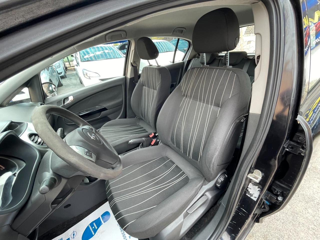 Opel Corsa 1.2 5 porte Enjoy