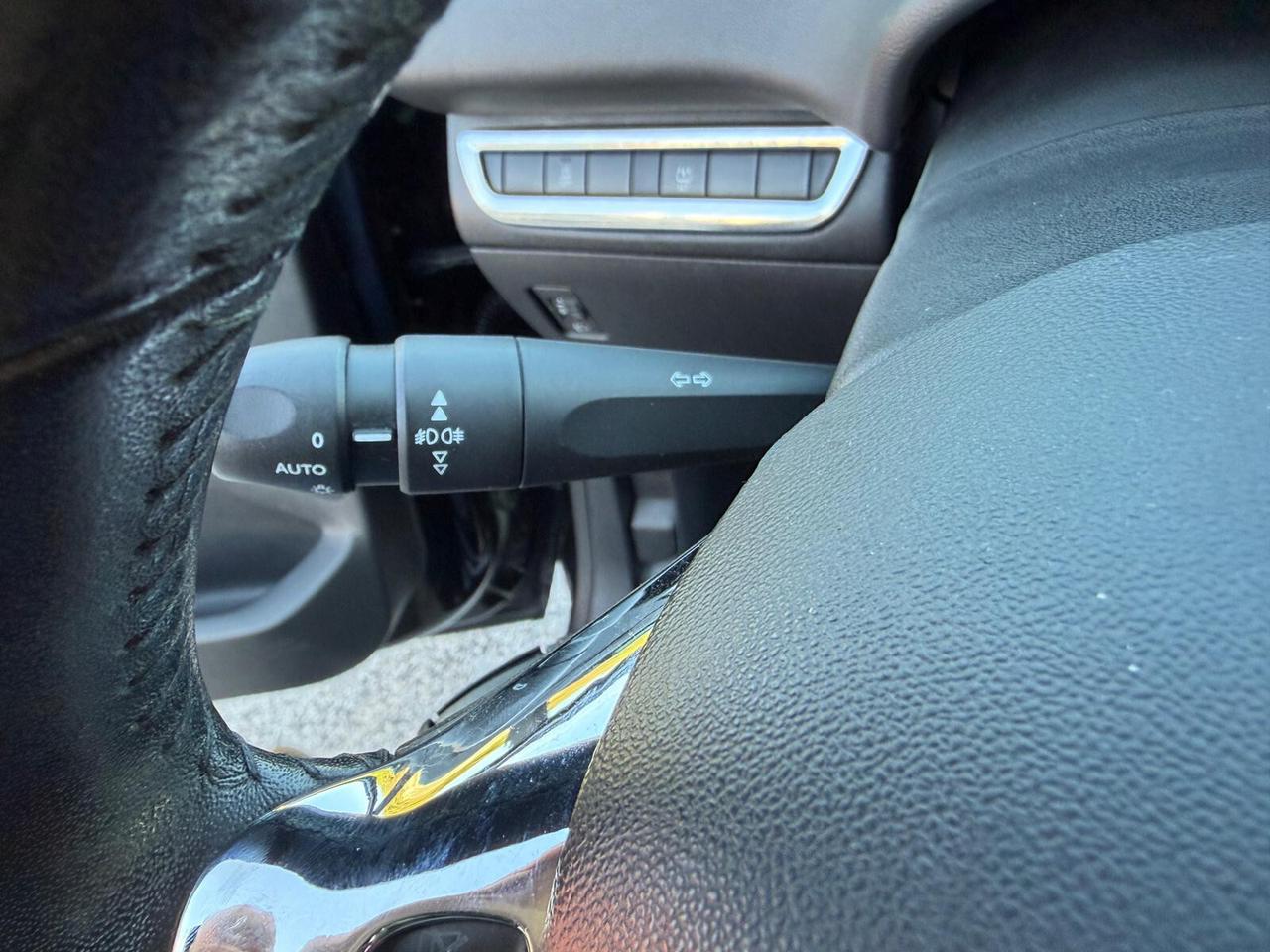 Peugeot 208 1.4 HDi 68CV 5 porte Allure