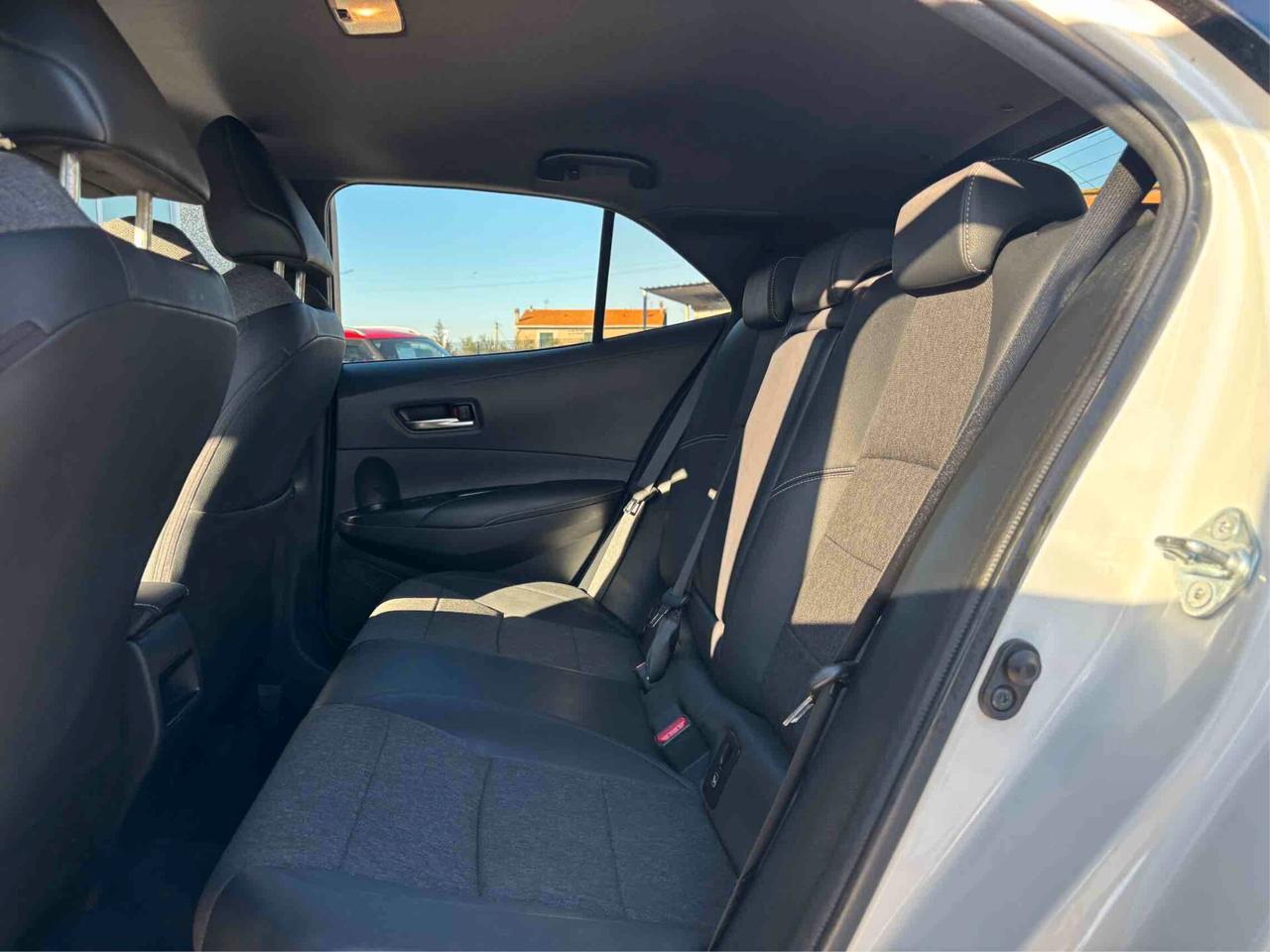 Toyota Corolla 1.8 Hybrid Style
