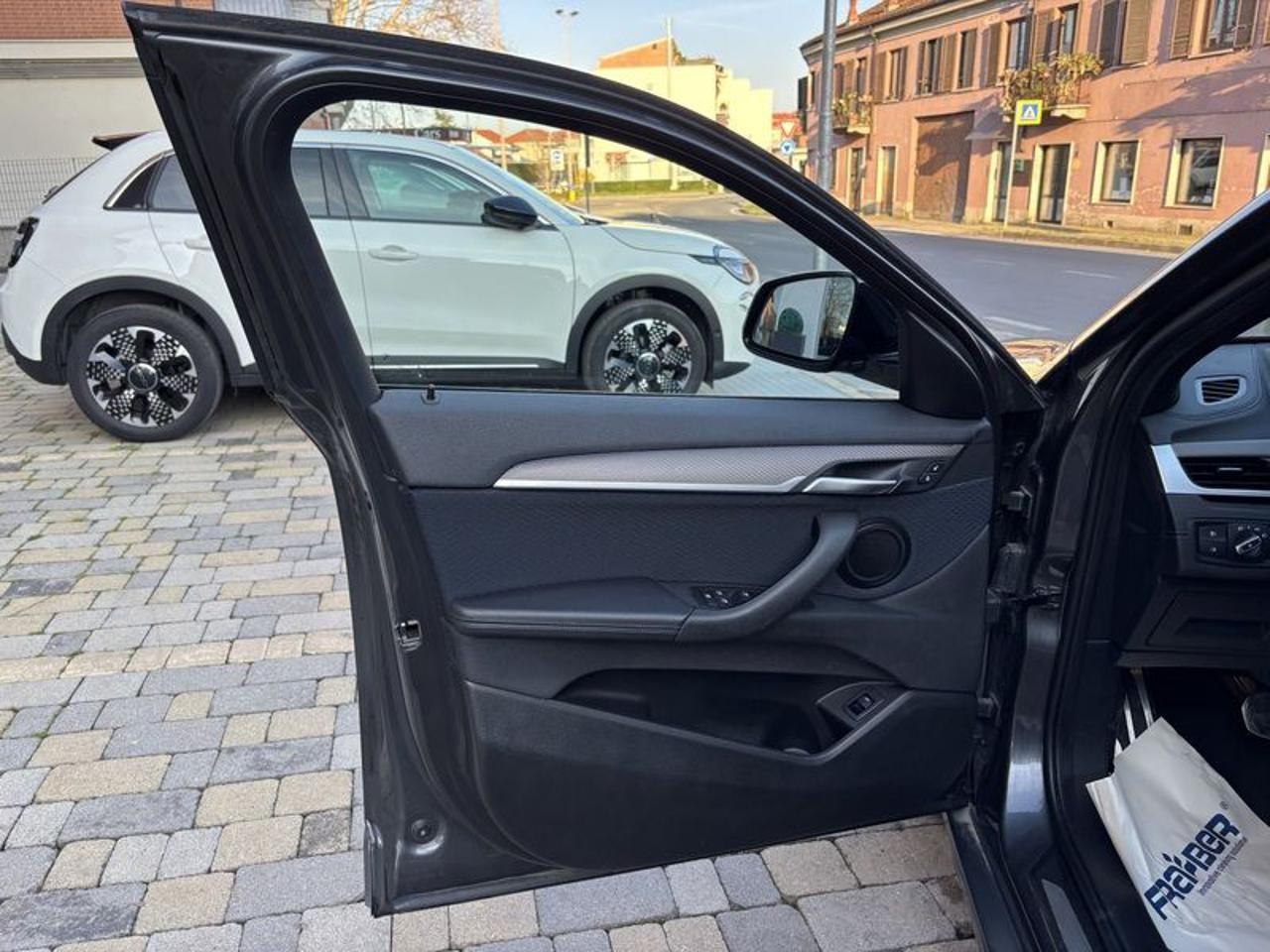 BMW X2 xDrive20d Msport FULL LED-CAM-NAVI-19"