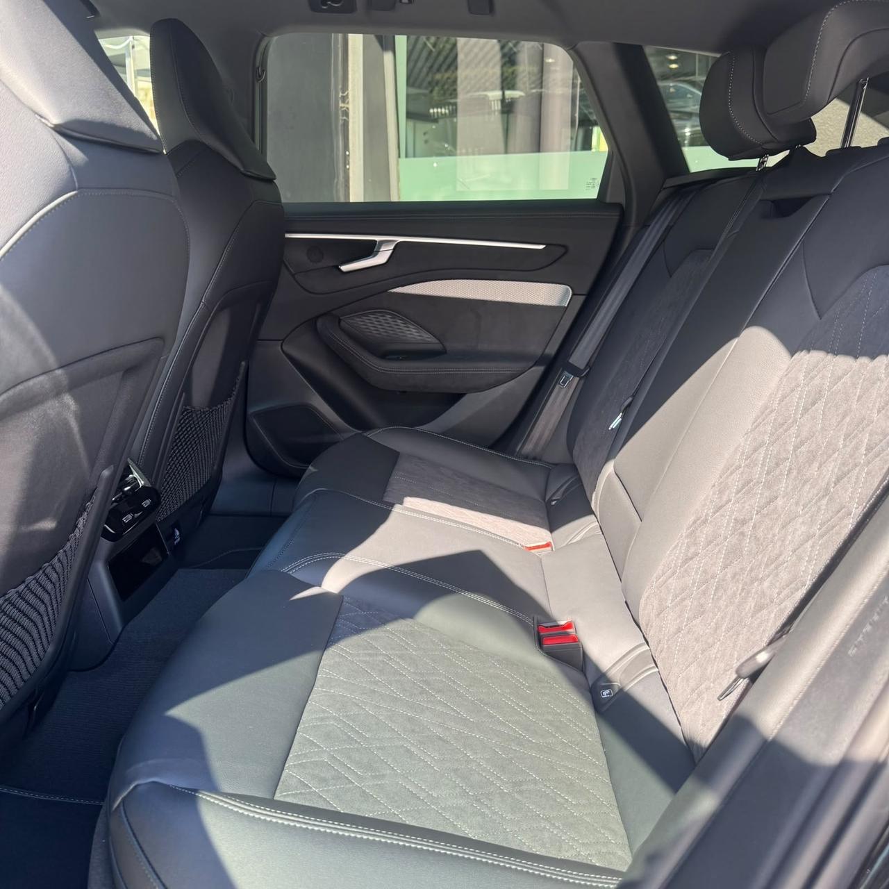 Audi A6 Avant 3.0 300cv HYBRID/DIESEL KM ZERO