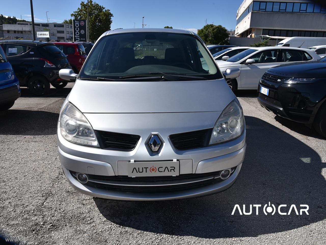 RENAULT Scénic 1.5 dCi 105 CV Dynamique