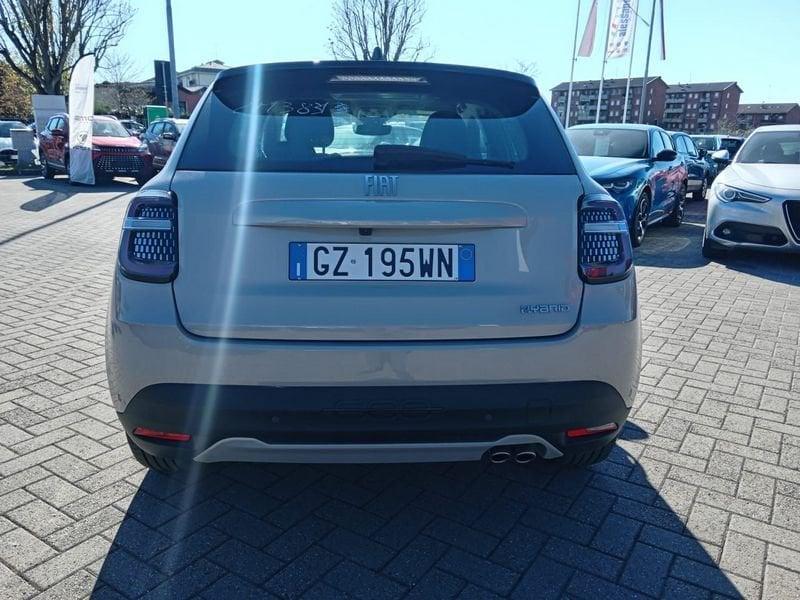 FIAT 600 1.2 Hybrid 145cv Icon