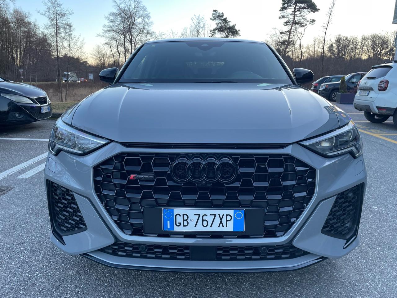 Audi RSQ3 SPB quattro*Automatik*Navi*Pelle