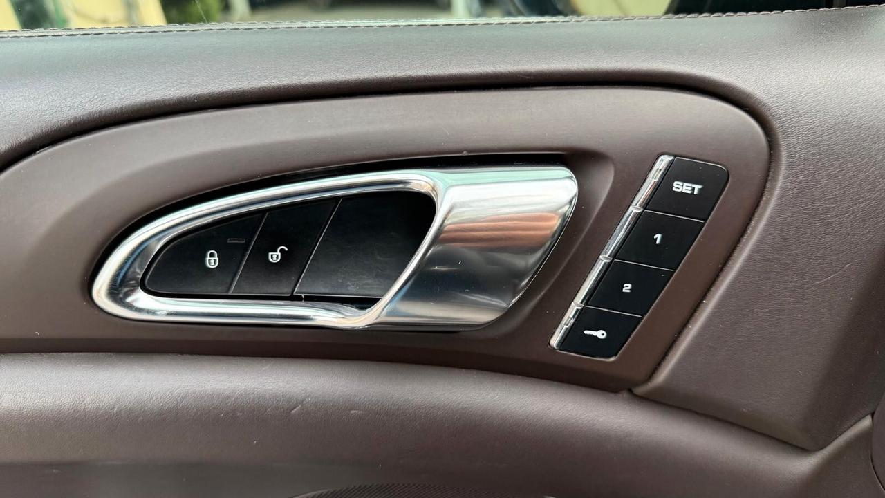 PORSCHE CAYENNE 3.0 DIESEL 2016 PLATINUM EDITION