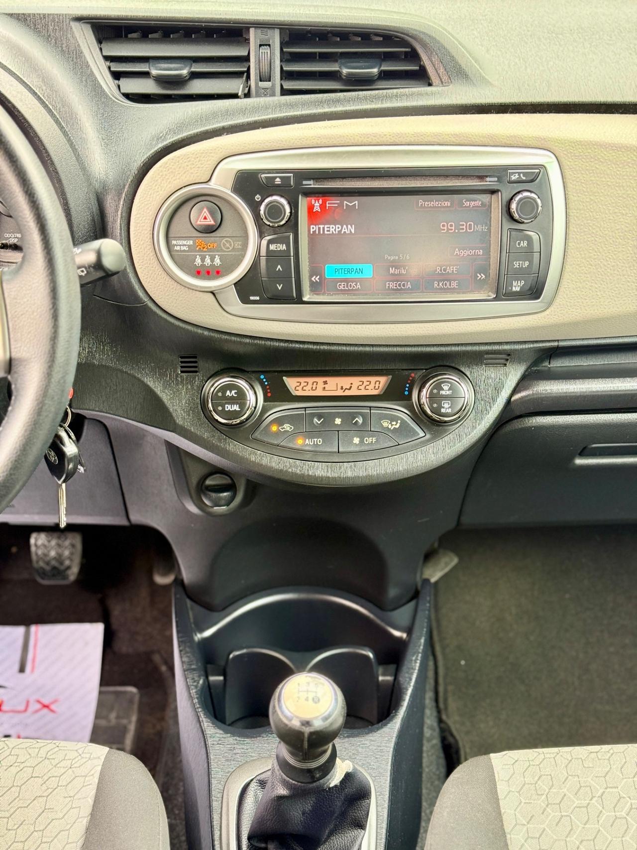 Toyota Yaris 1.0 5 porte Lounge 2011 OK NEOPTENTATI