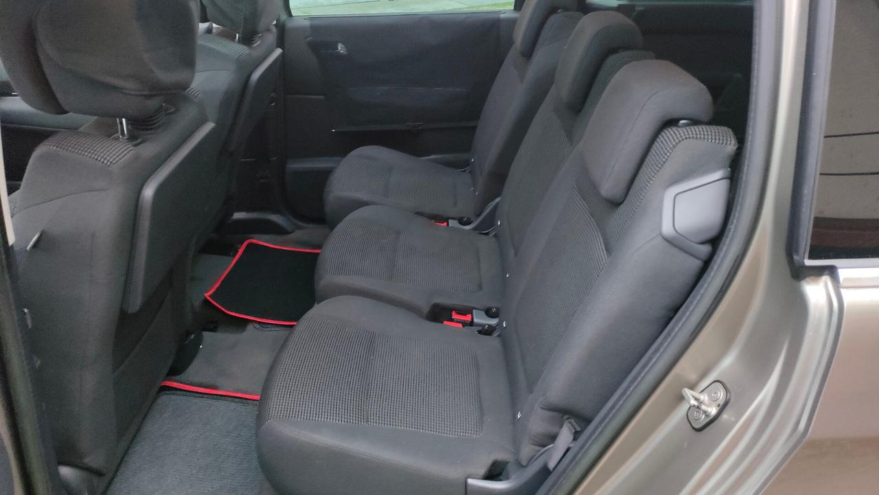 Peugeot 5008 1.6 VTi 120CV Active 7 posti