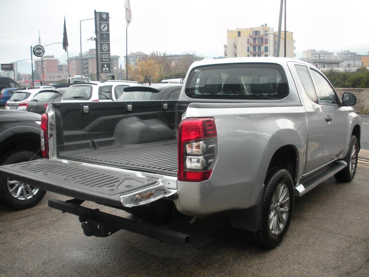 Mitsubishi L200 2.3 D Club Cab 4x4 Easy Select Inform