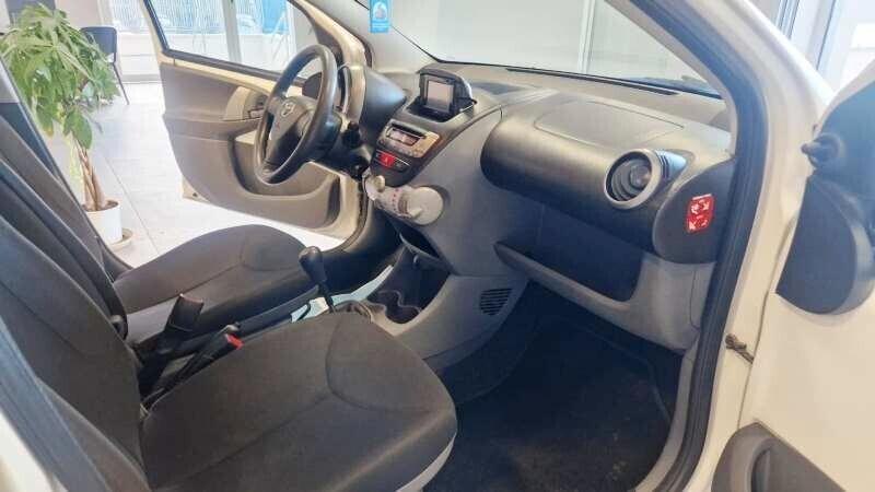 Toyota Aygo 1.0 12V VVT-i 68 CV Sol Connect