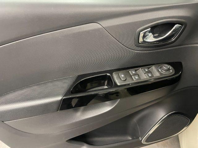 RENAULT Captur 1.5 dCi 90 CV EDC Project Runway