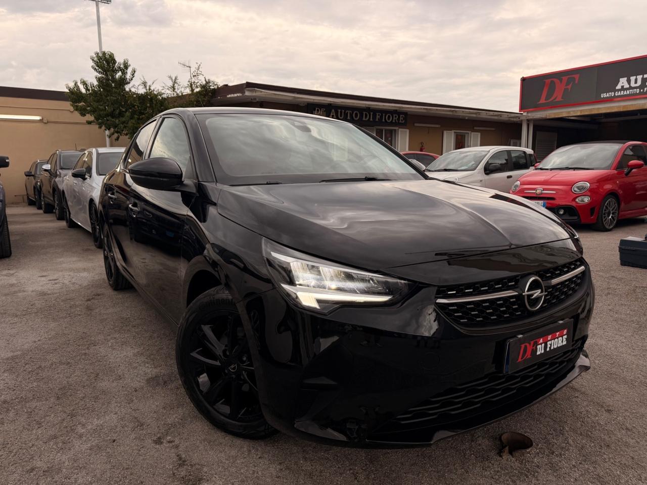 Opel Corsa 1.2 Edition TOTAL BLACK CAR PLAY
