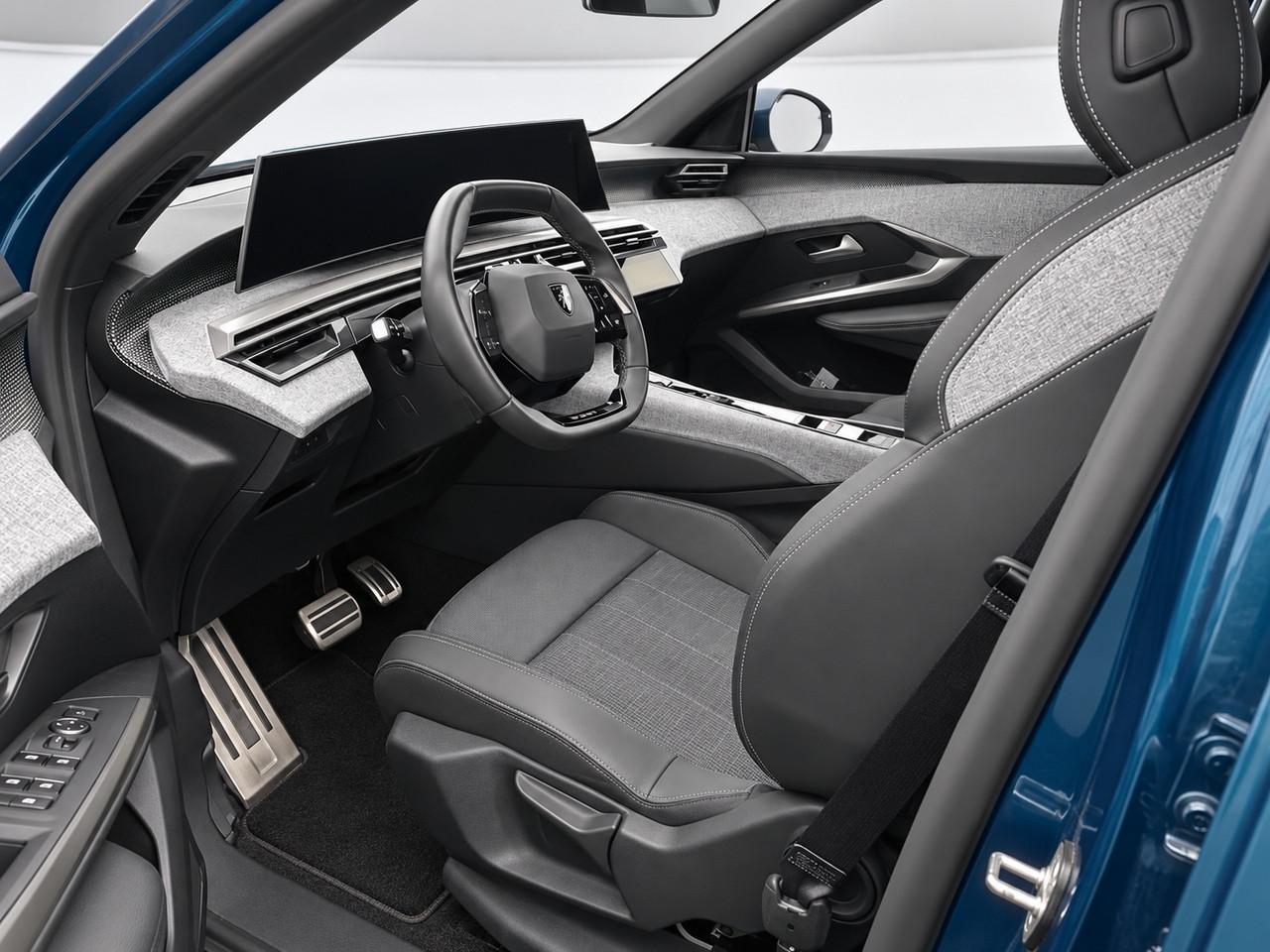 PEUGEOT 5008 III 2024 - Nuovo 5008 Hybrid 136 e-DCS6 GT