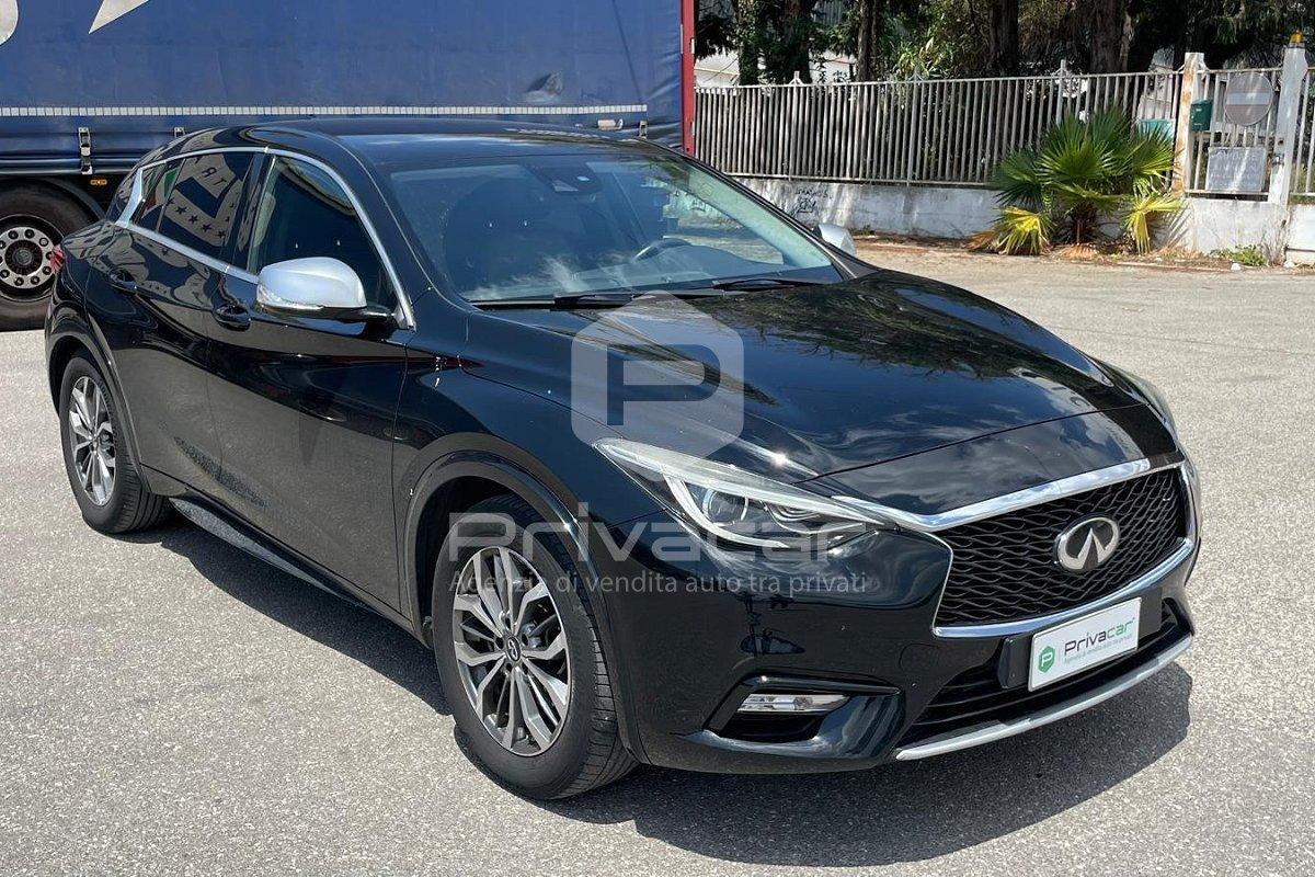 INFINITI Q30 1.5 diesel City Black Edition