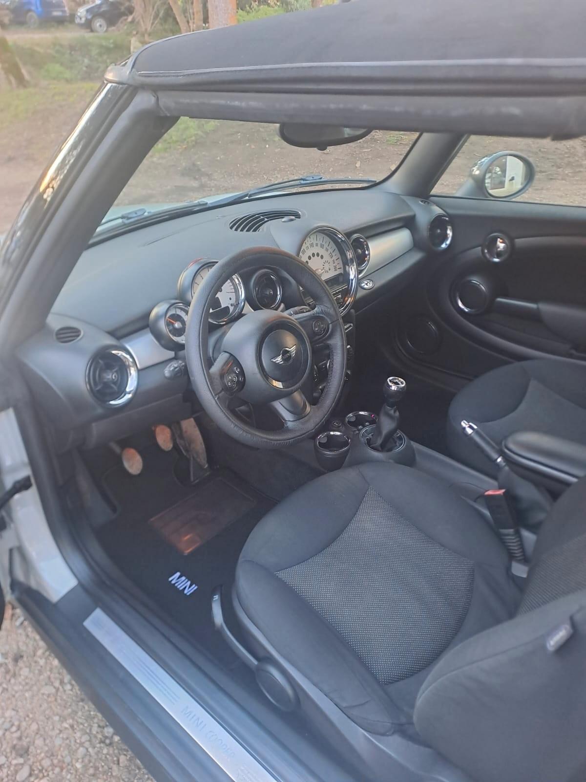 Mini Mini 1.6 16V Cooper D Cabrio