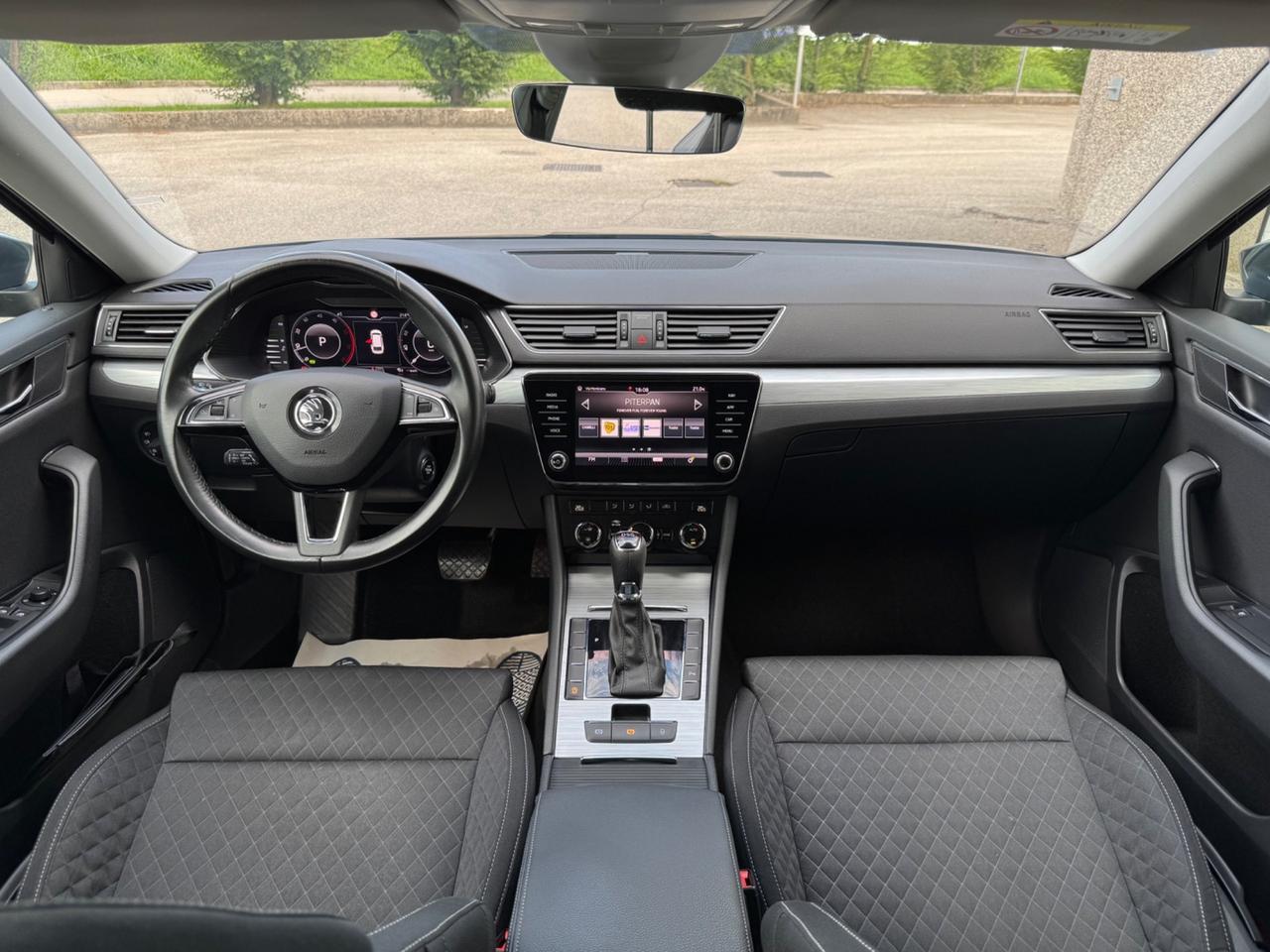 Skoda Superb 2.0 TDI 150 CV SCR DSG Wagon Executive