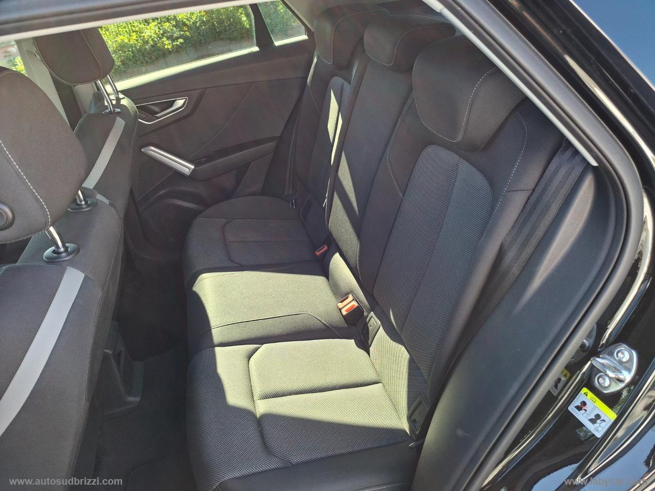 AUDI Q2 30 TDI S tronic Identity Black