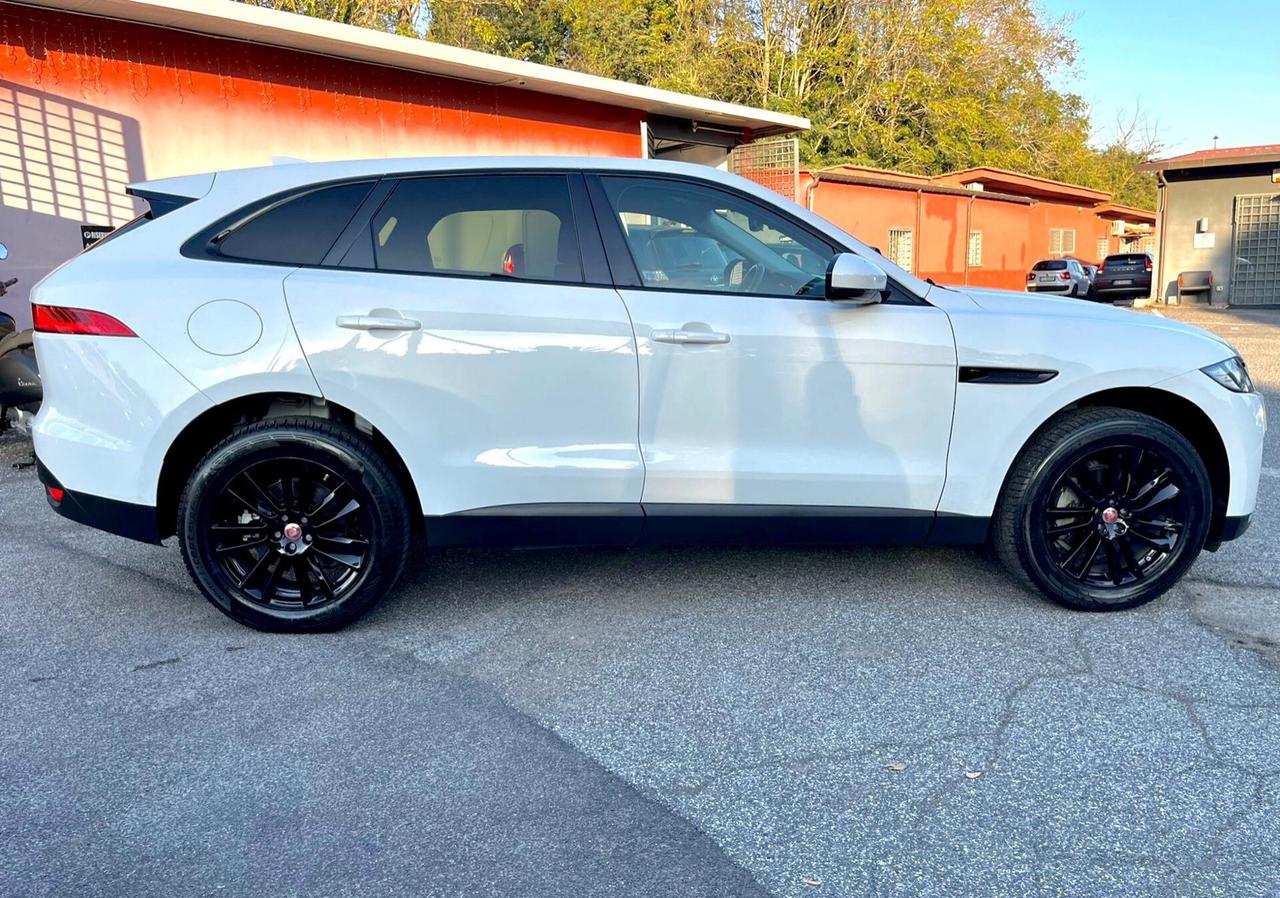 Jaguar F-Pace 2.0 D 240 CV AWD aut. R-Sport white Black Edition Garanzia Permute e Rate