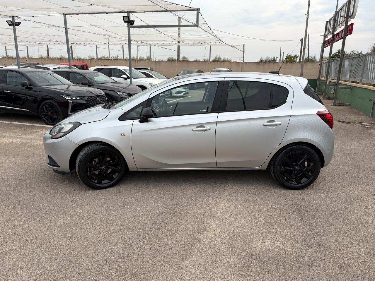 Opel Corsa 1.4 90CV GPL Tech 5 porte b-Color