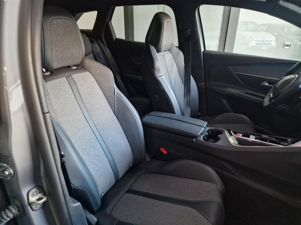 Peugeot 3008 BlueHDi 130 S&S EAT8 Allure Pack