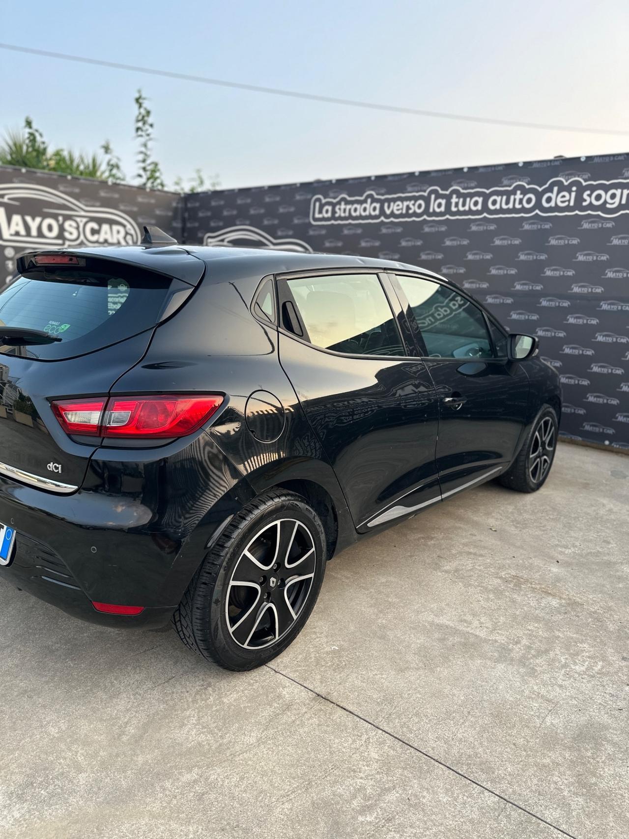 RENAULT CLIO (anno 2014)