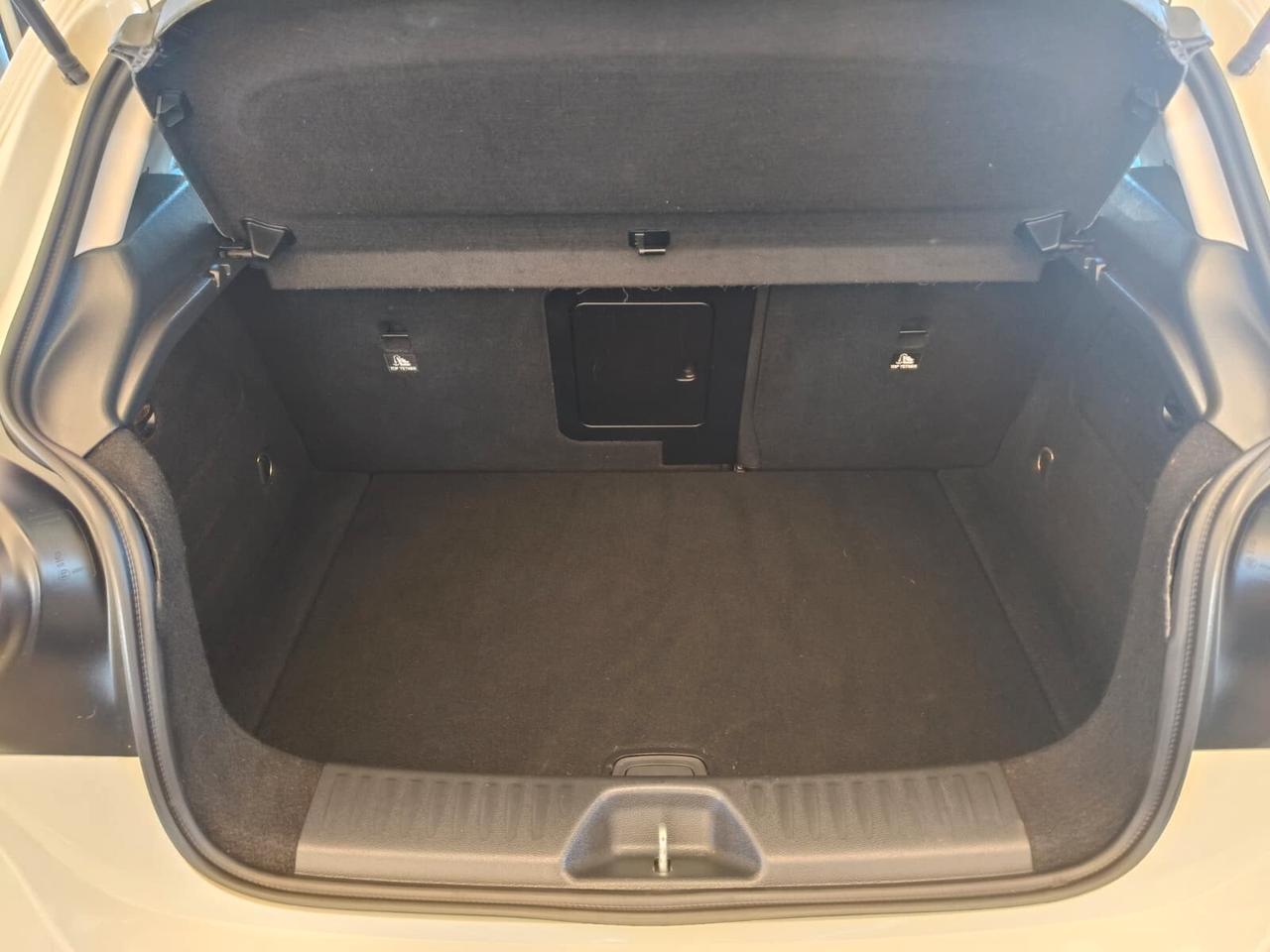 Mercedes-benz A 250 4Matic Automatic Premium