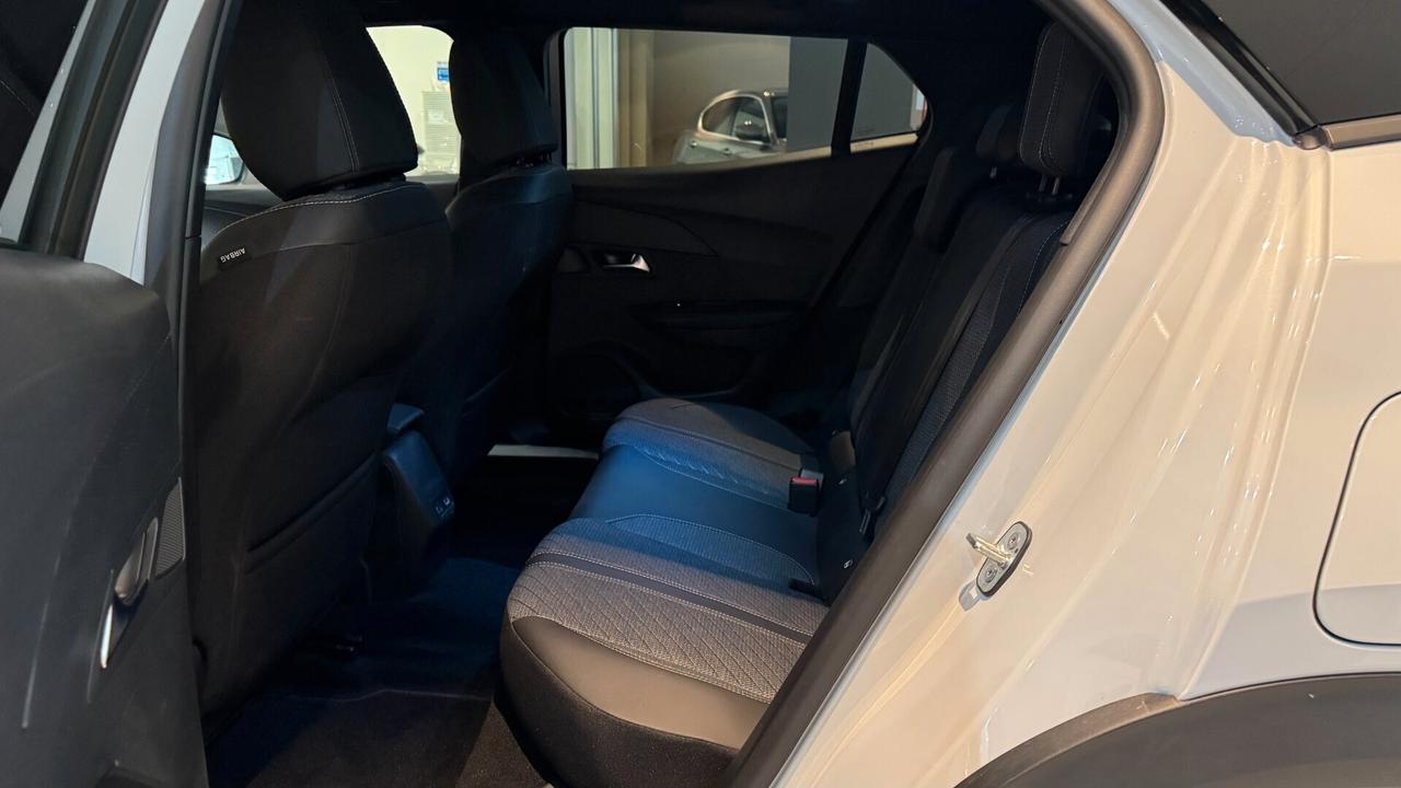 PEUGEOT 2008 1.2 BENZINA 101CV - 2025