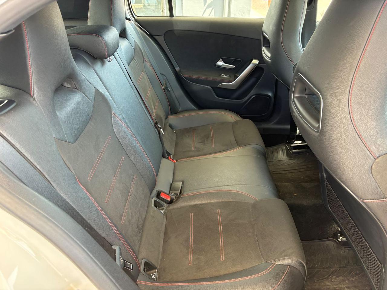 Mercedes-Benz A 200 AMG Line Premium Plus E #11037
