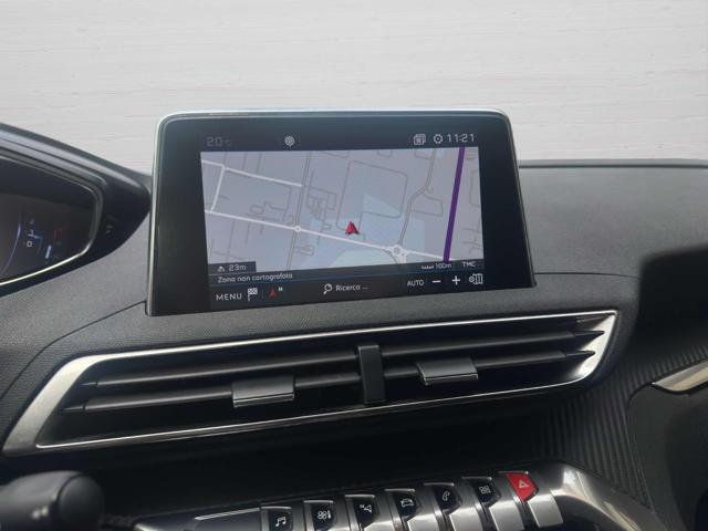 PEUGEOT 3008 BlueHDi 130 S&S EAT8 Business