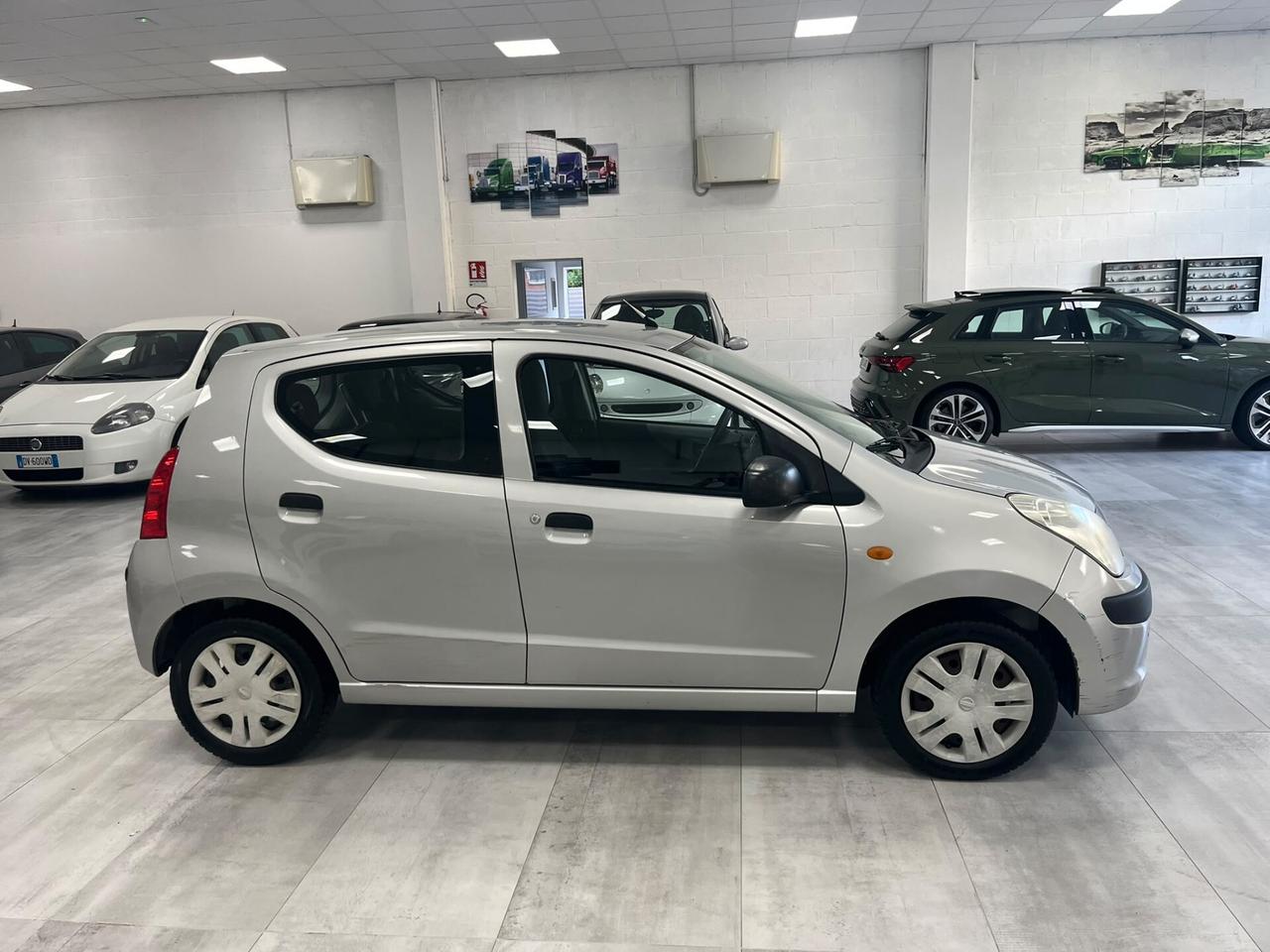 Nissan Pixo 1.0