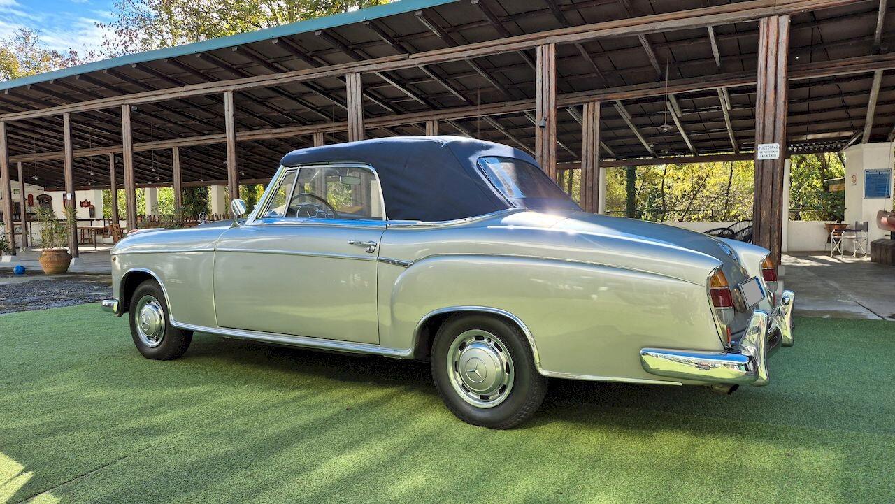 Mercedes-Benz 220 S Ponton Cabriolet W180 – 1957