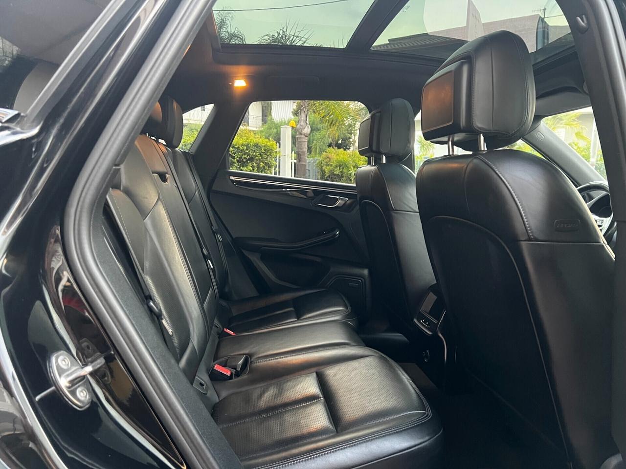 Porsche Macan 3.0 S Diesel- TETTO-TOTAL BLACK-FULL