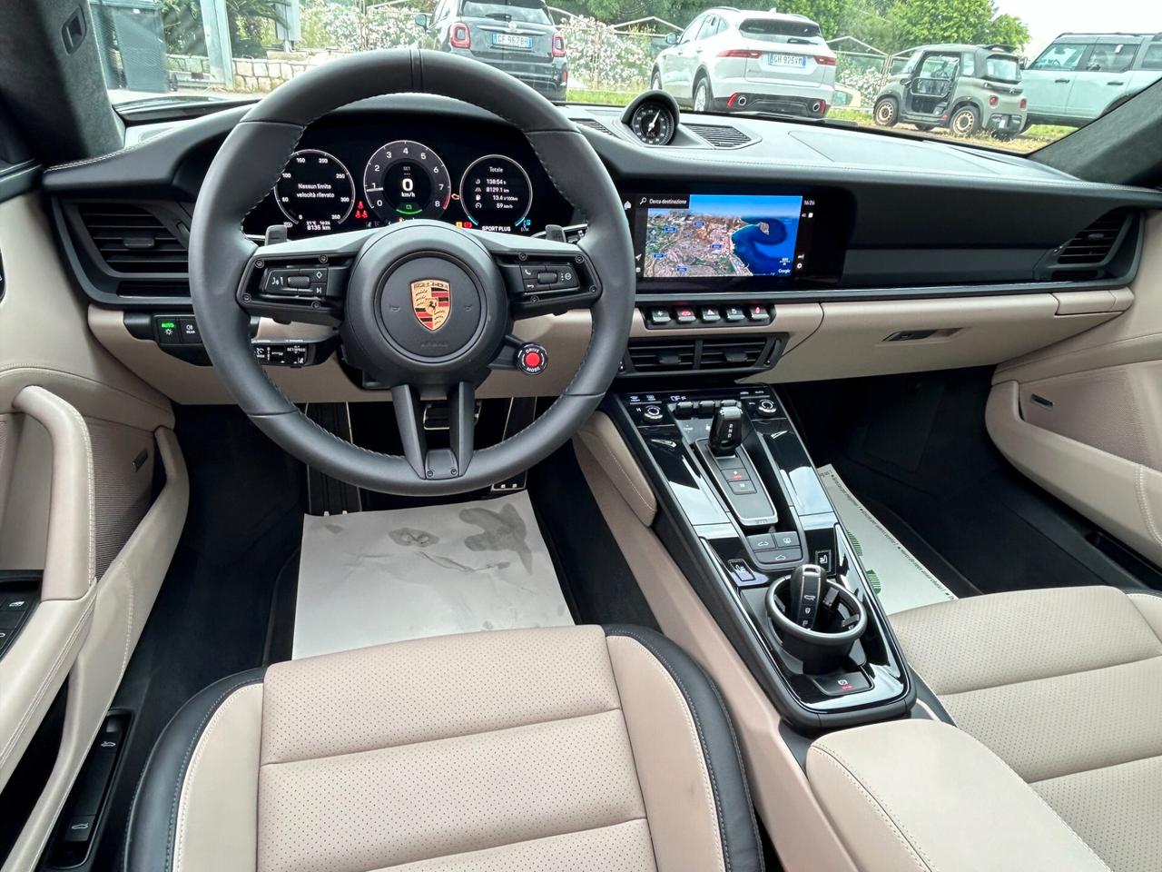 Porsche 992.2 911 Coupe 3.6 Carrera GTS 541 CV auto KM 0