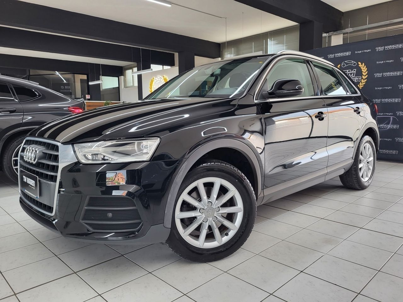 Audi Q3 2.0 tdi Business 120cv - 49.000 KM