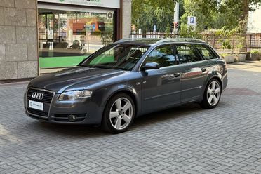 AUDI A4 1.8 20V T Avant quattro Top plus