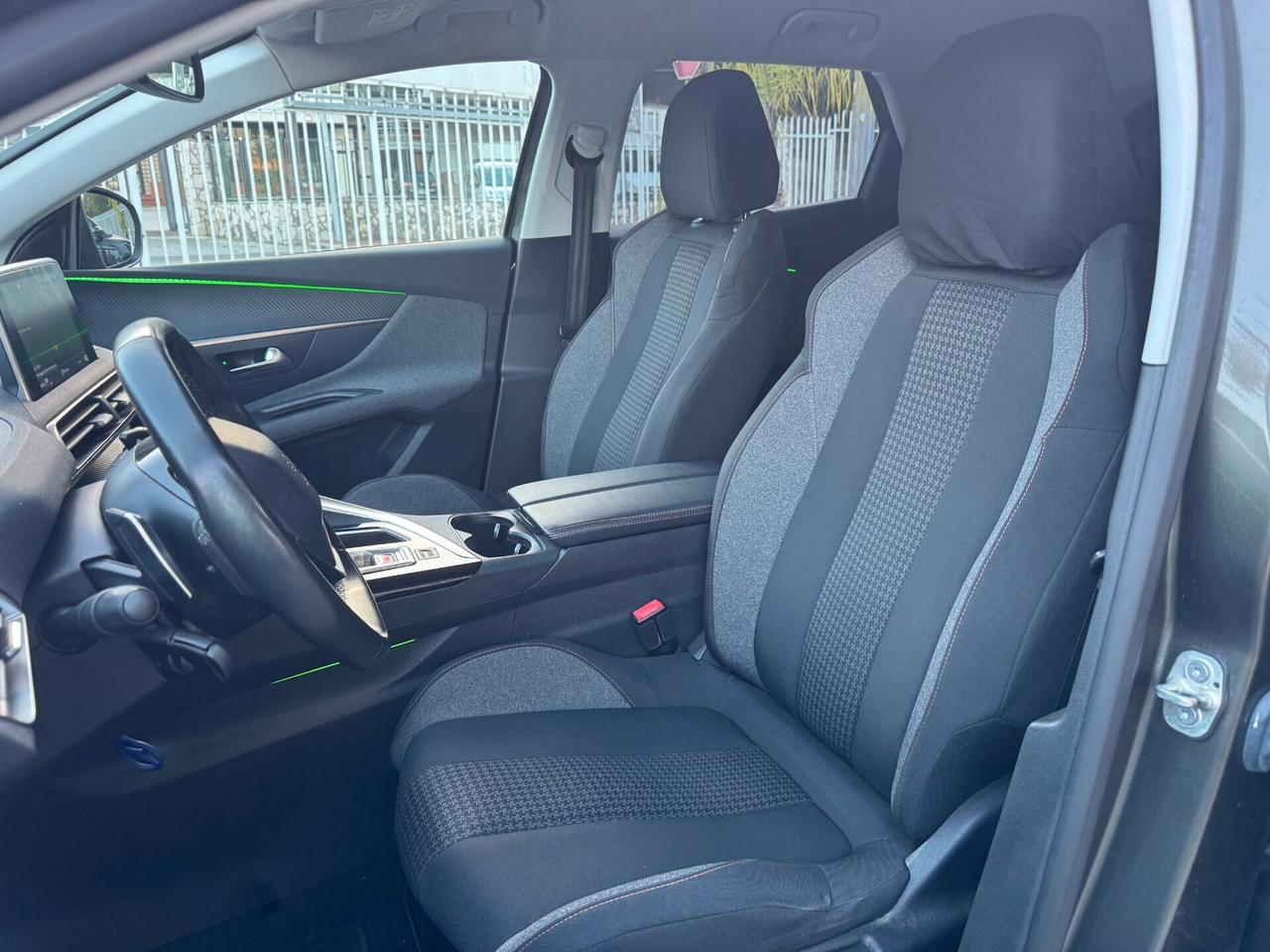 Peugeot 3008 BlueHDi 130 S&S EAT8 Business 2019