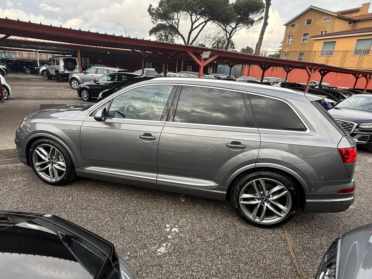 Q7 3.0 TDI 218 CV-7 posti -unipro-iva esp-s-line -