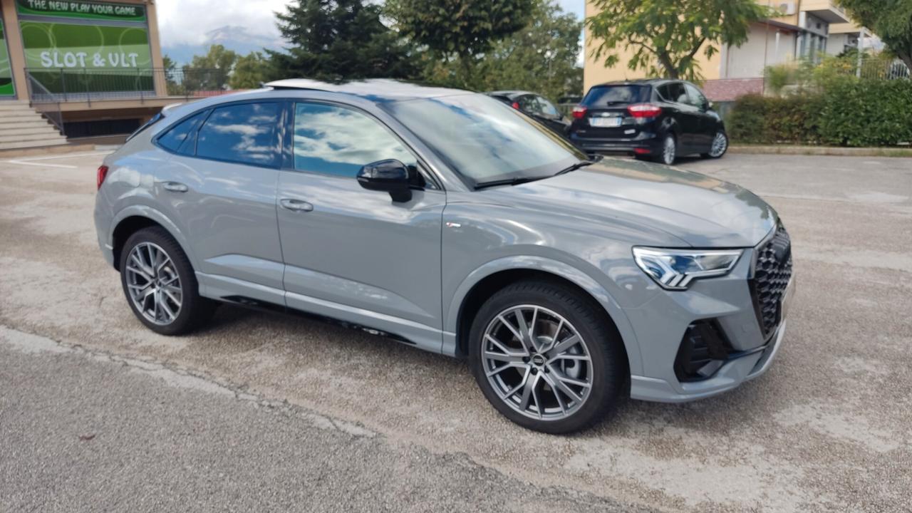 Audi Q3 45 Plug-in Hybrid S Line exclusive Sportback