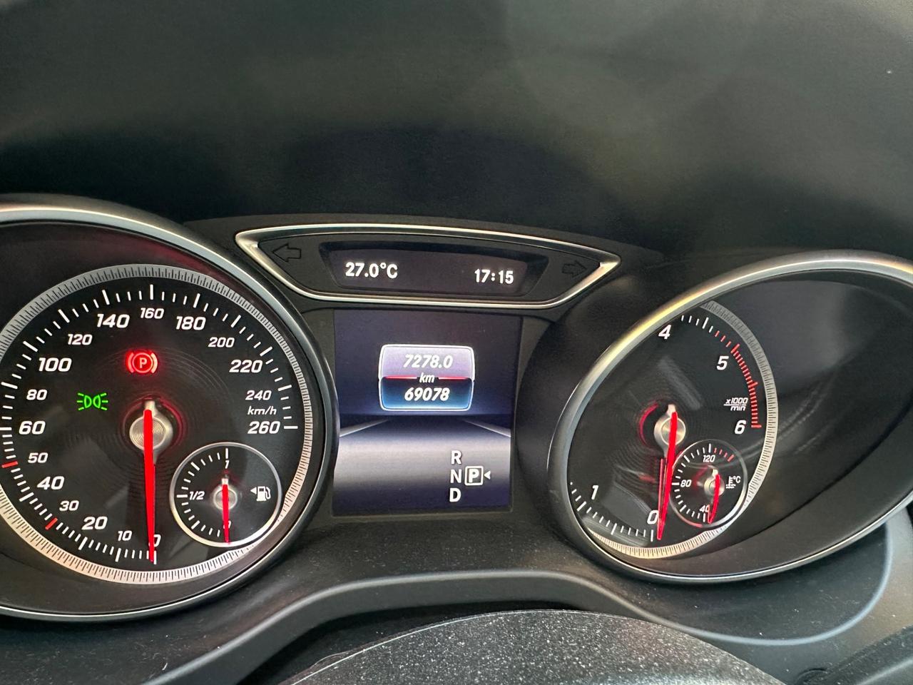 Mercedes-benz CLA 200 CLA 200 d Automatic Premium