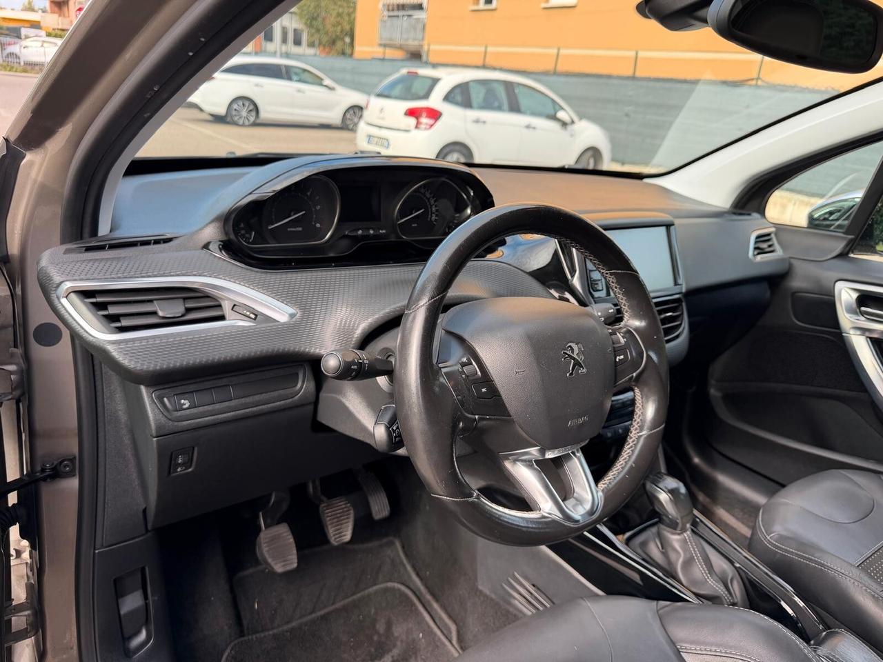 Peugeot 2008 1.6 - NEOPATENTATI - 12 MESI DI GARANZIA -