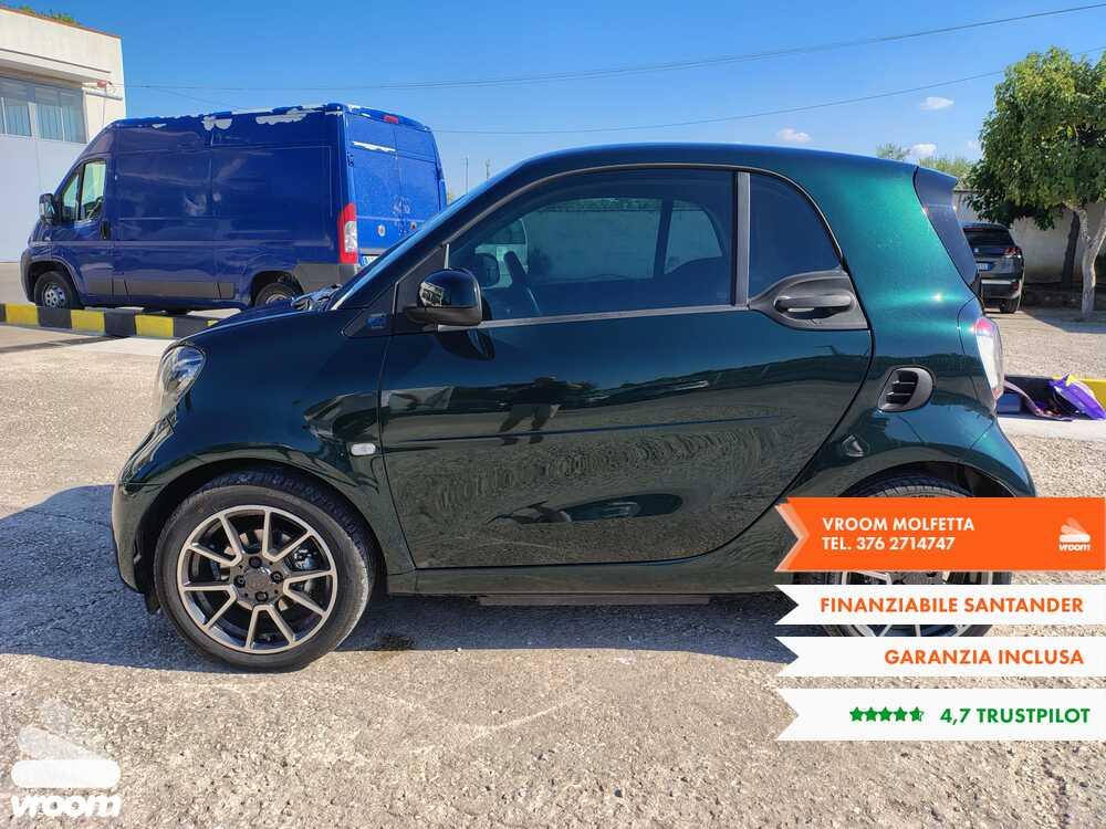 SMART fortwo EQ BRITISH GREEN PANORAMICA