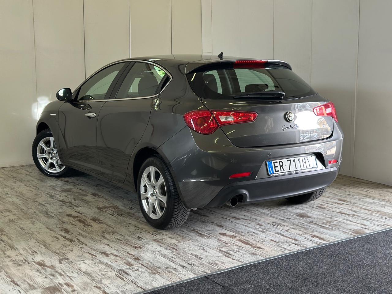 Alfa Romeo Giulietta 1.4 GPL Distinctive Ok Neopatentati
